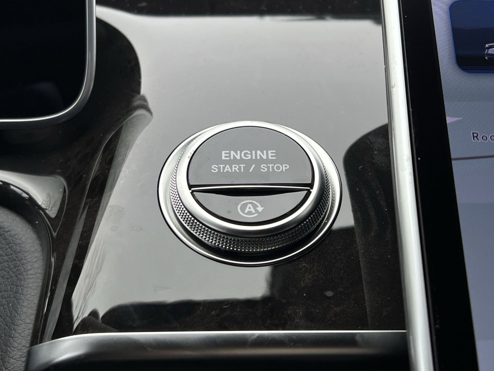 New 2026 Mercedes-Benz S 580 4MATIC Sedan image 32