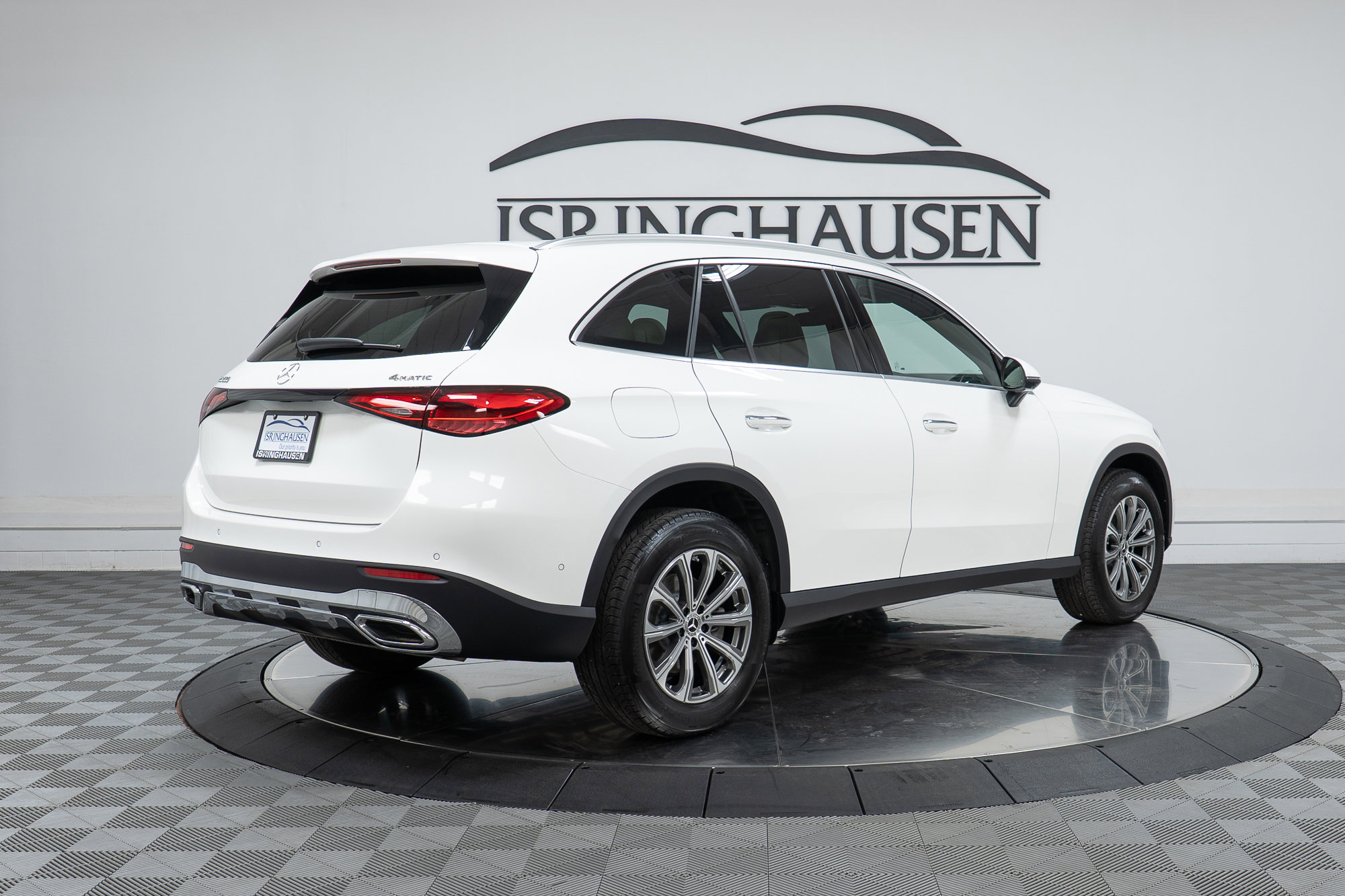 Used 2025 Mercedes-Benz GLC 300 4MATIC image 5