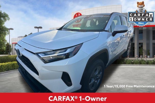 Used 2023 Toyota RAV4 LE AWD/4WD image 2