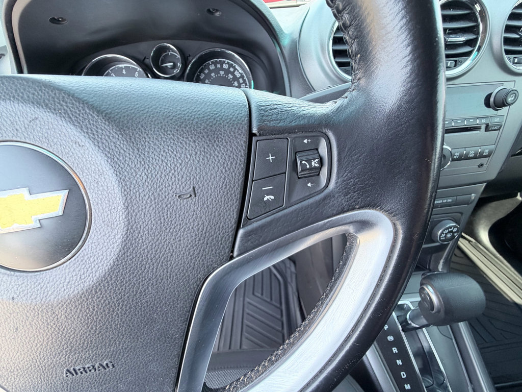 Used 2013 Chevrolet Captiva Sport LT FWD image 14