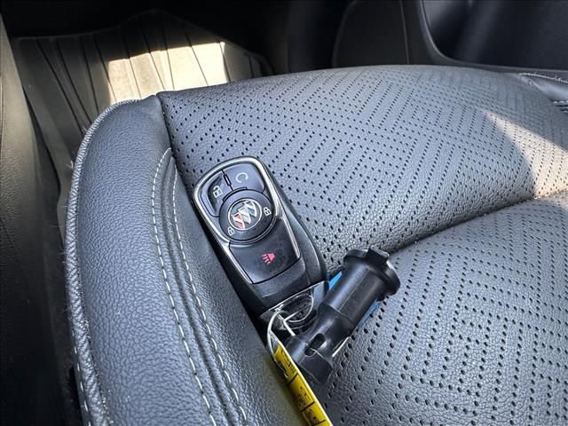 Certified 2022 Buick Encore GX Essence w/ Experience Buick Package AWD/4WD image 31