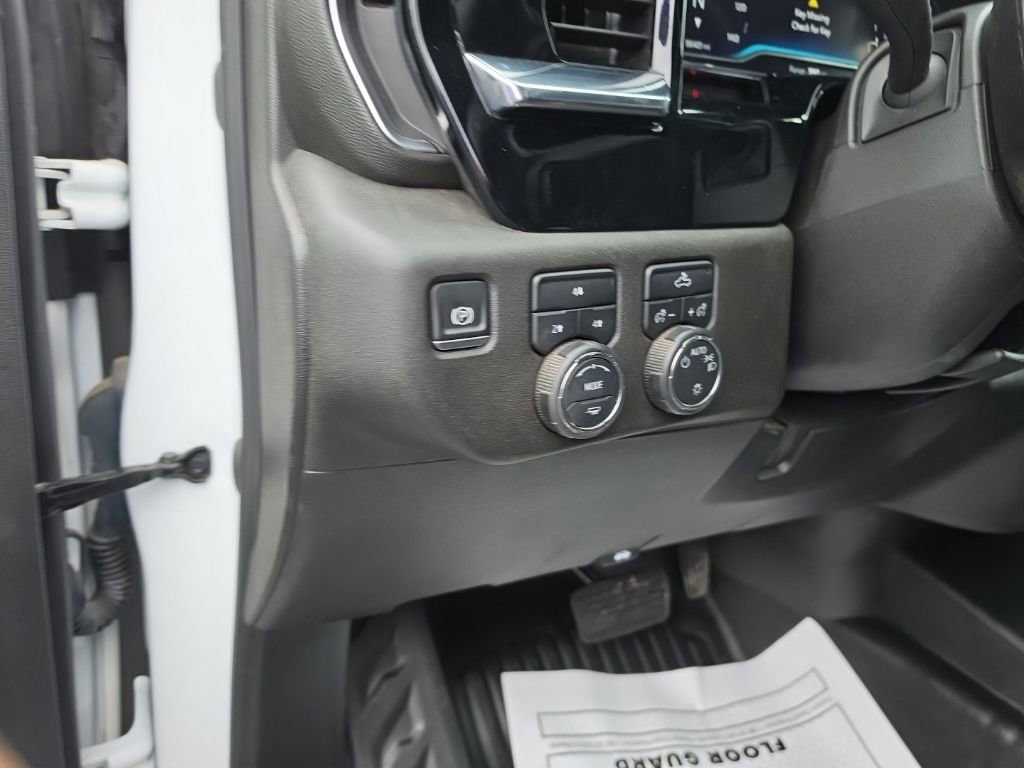 Used 2024 Chevrolet Silverado 3500 LT AWD/4WD image 17