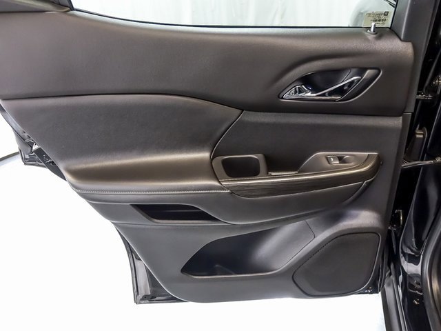 Certified 2021 GMC Acadia SLT w/ Elevation Edition image 31