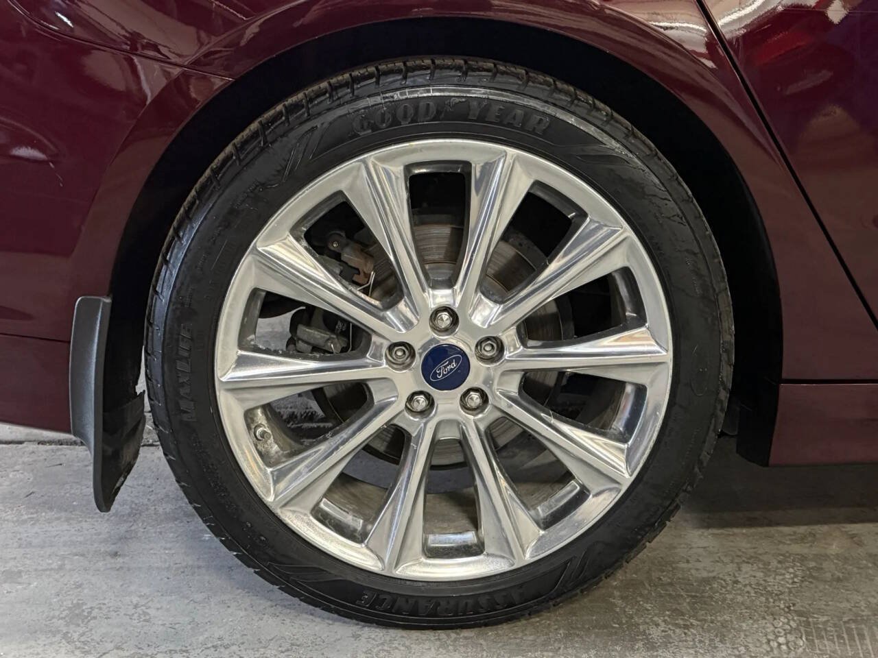 Used 2017 Ford Fusion Platinum FWD image 10