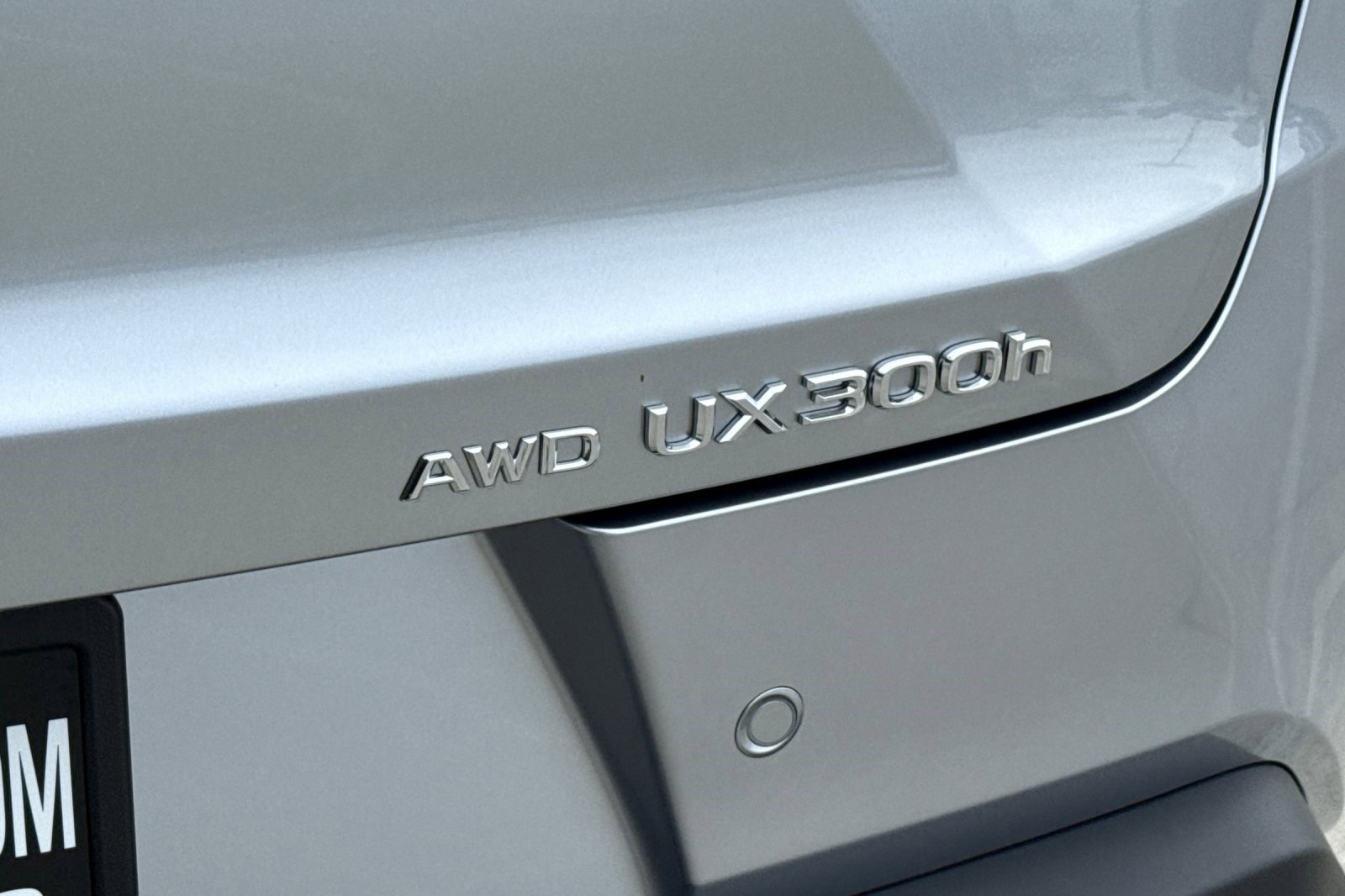 New 2026 Lexus UX 300h AWD image 18