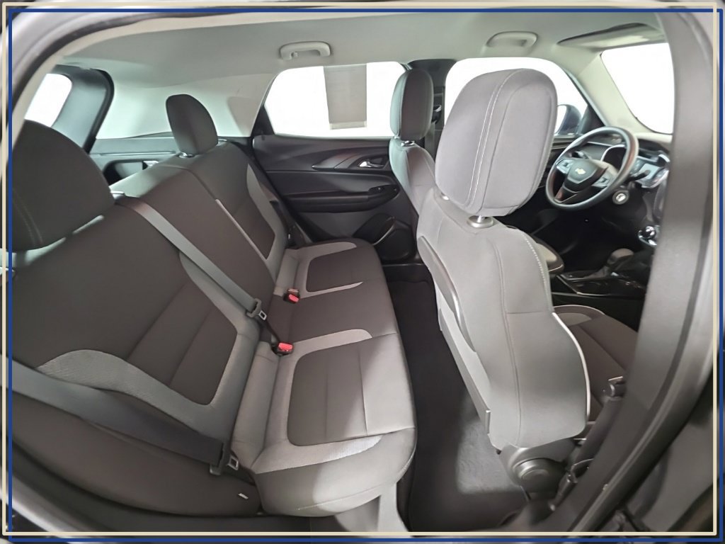 Certified 2023 Chevrolet TrailBlazer LS FWD image 35