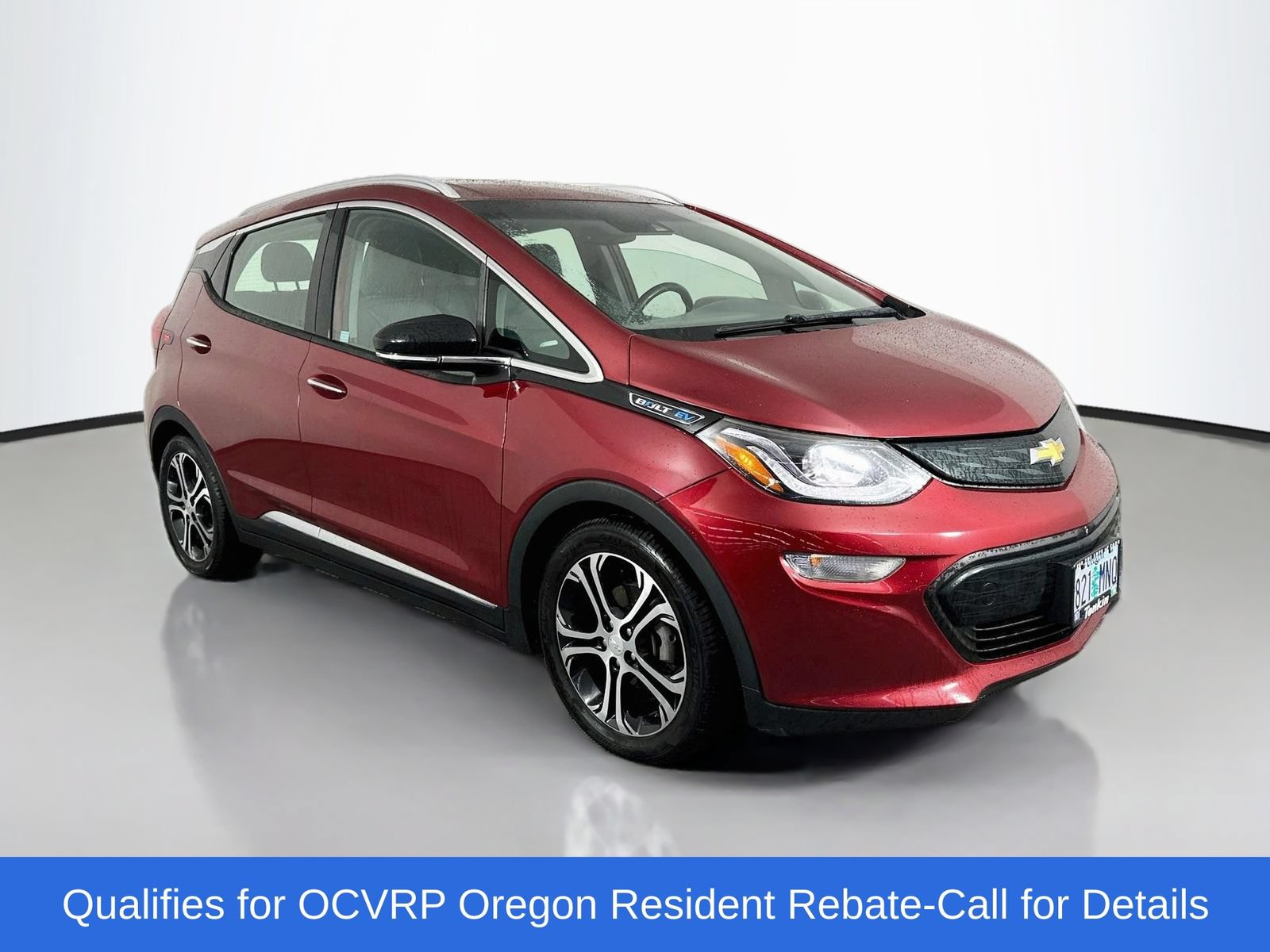 Used 2017 Chevrolet Bolt Premier w/ Driver Confidence II Package FWD image 1