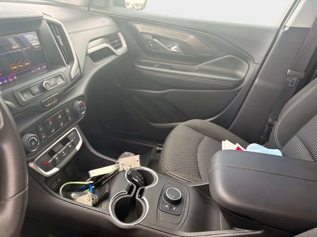 Used 2024 GMC Terrain SLE FWD image 19