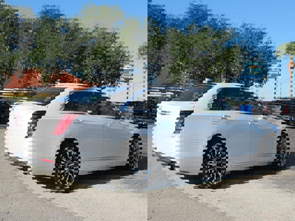 Used 2017 Cadillac CT6 Luxury image 4