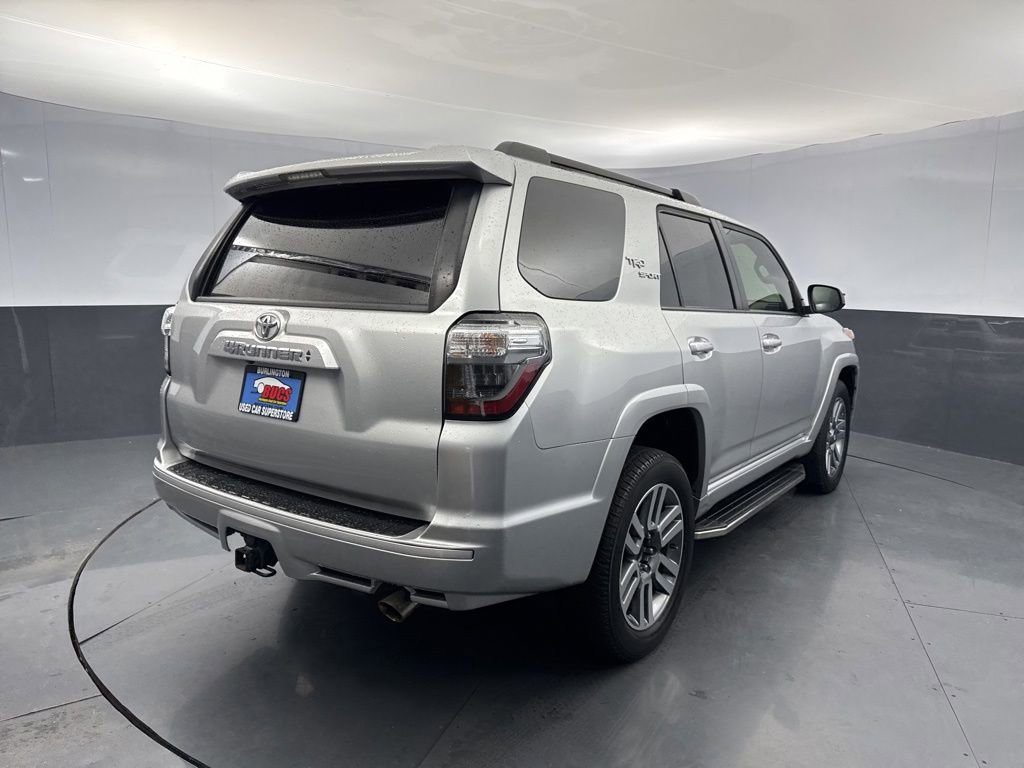 Used 2022 Toyota 4Runner TRD Sport AWD/4WD image 5