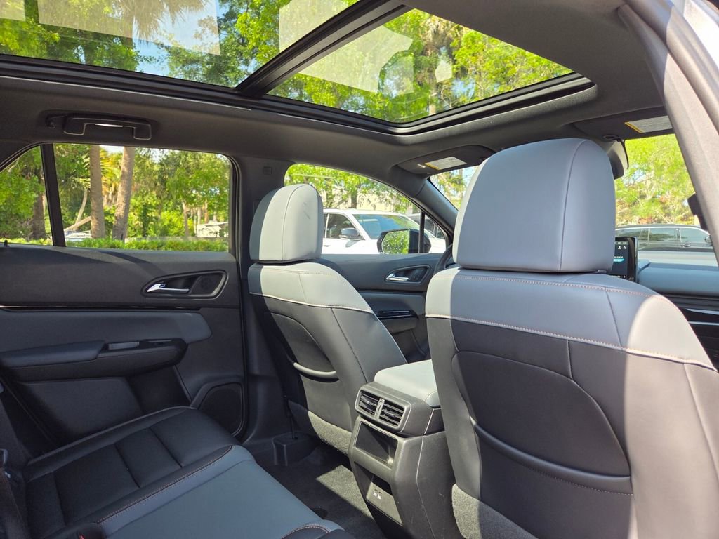 Used 2025 Honda Prologue Touring image 12
