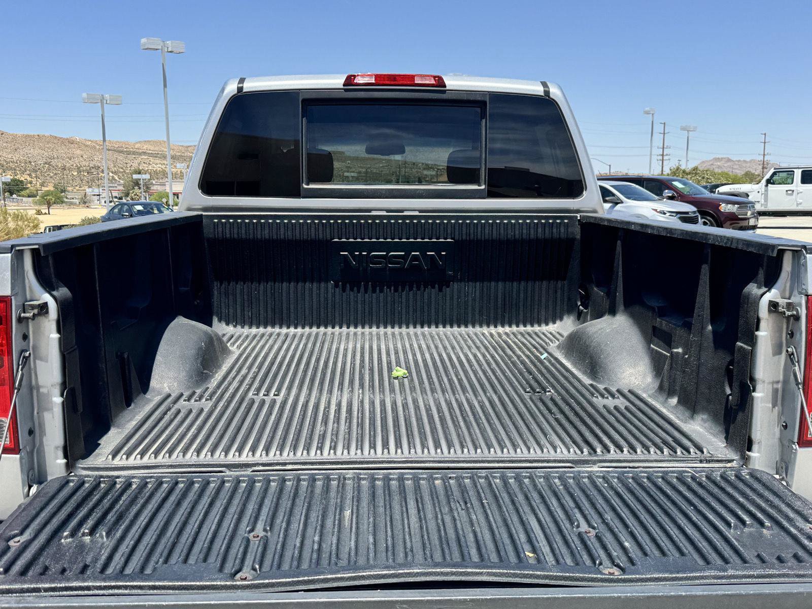 Used 2011 Nissan Titan SV RWD image 16