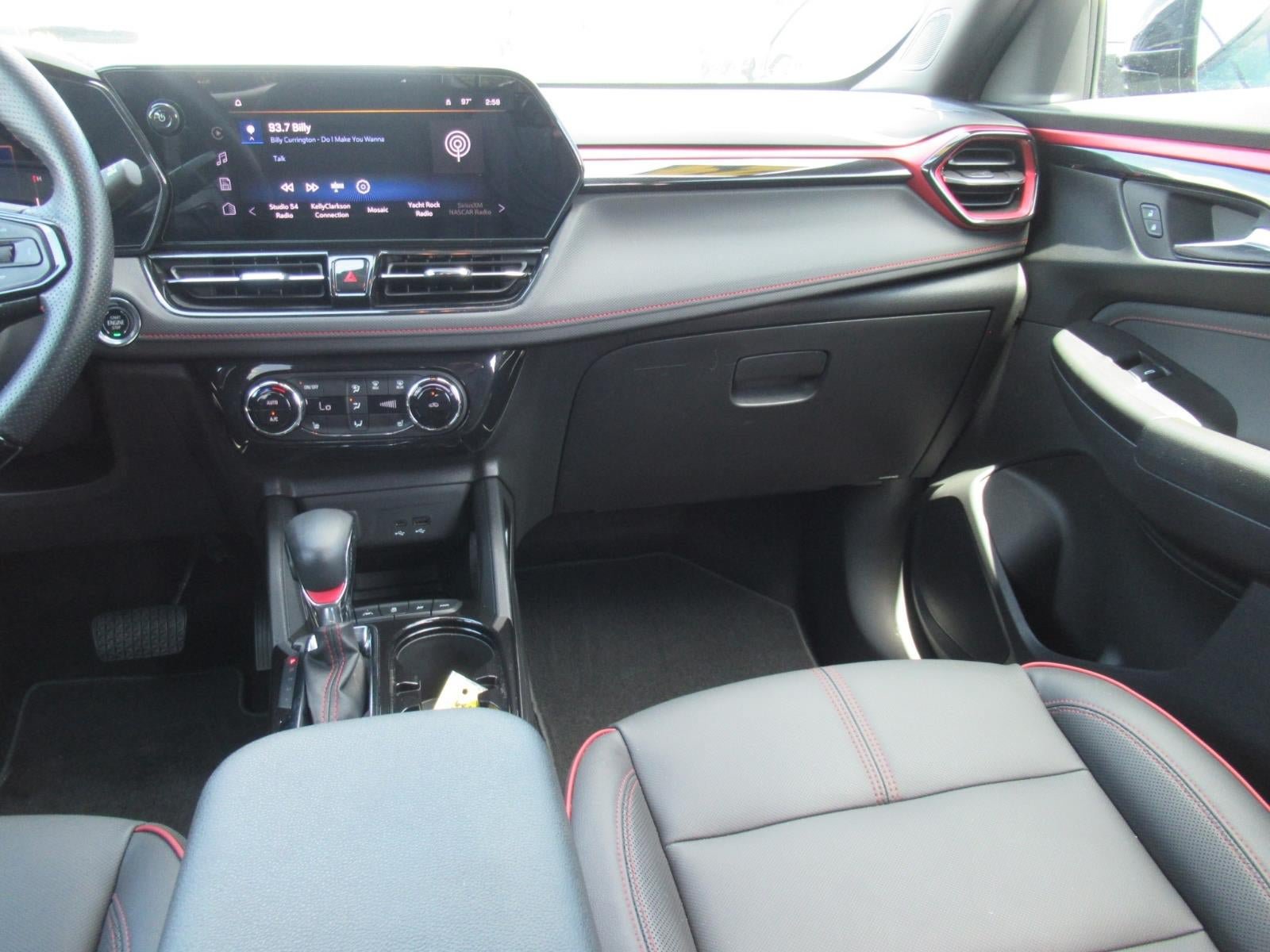 Used 2024 Chevrolet TrailBlazer RS w/ Convenience Package AWD/4WD image 14