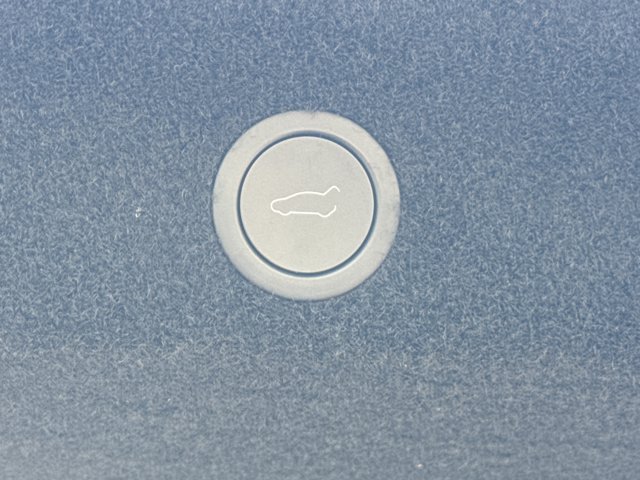Used 2026 Tesla Model Y 2WD image 22