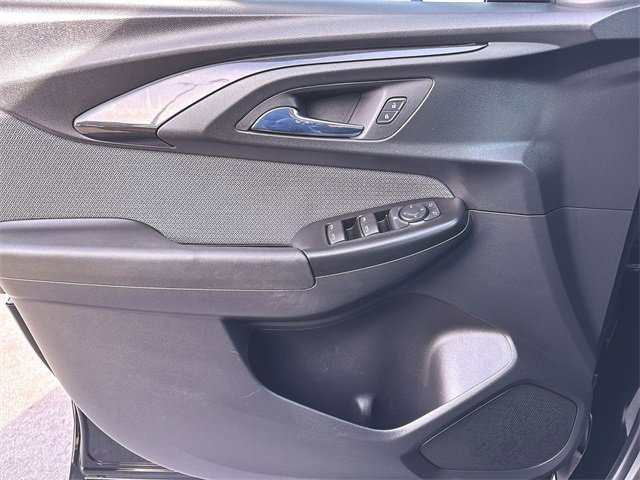 Used 2022 Chevrolet TrailBlazer LT w/ Convenience Package image 21