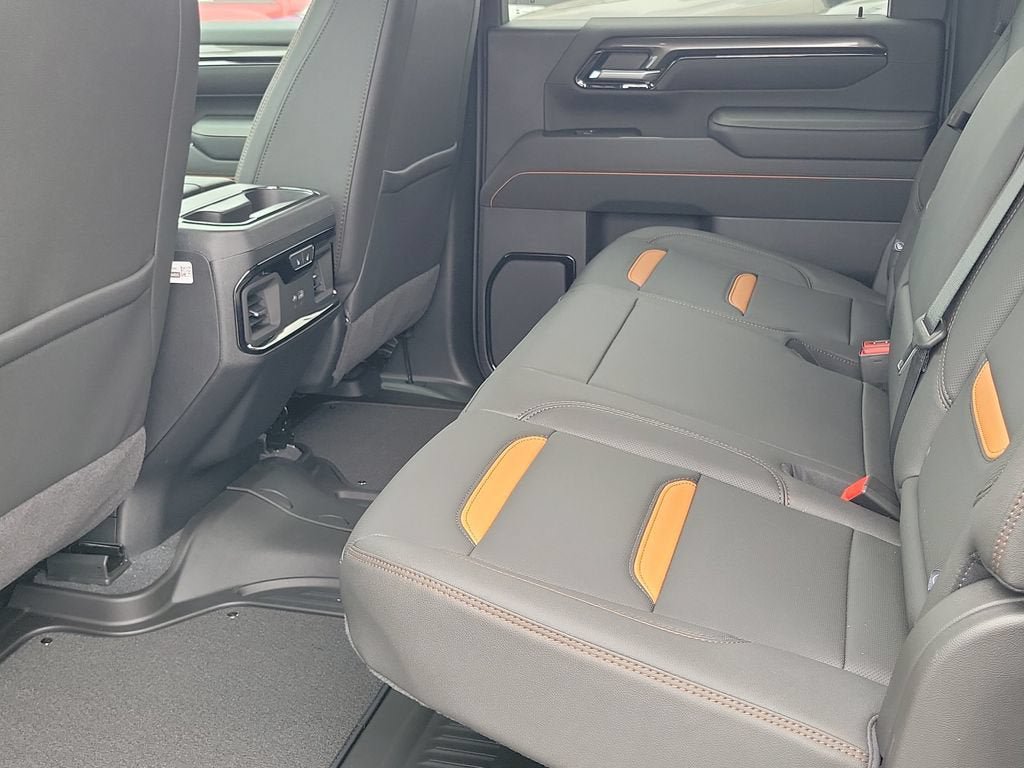 New 2026 GMC Sierra 2500 AT4 w/ AT4 Premium Plus Package AWD/4WD image 7