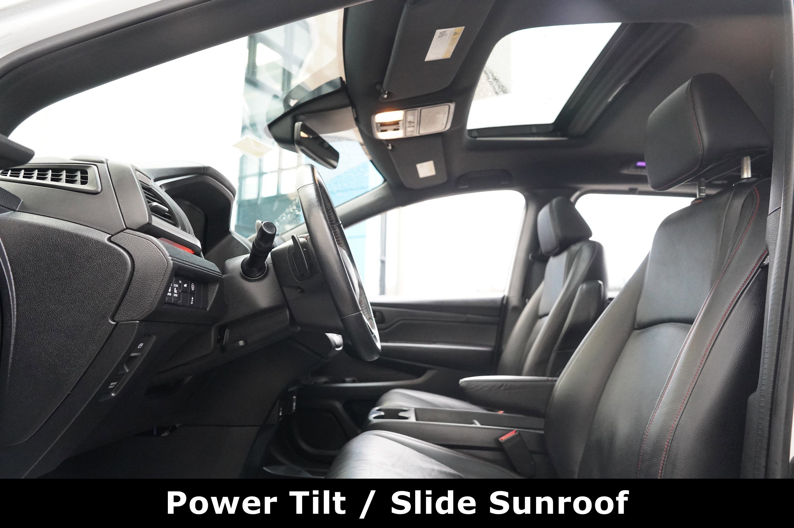 Used 2023 Honda Odyssey Sport image 13