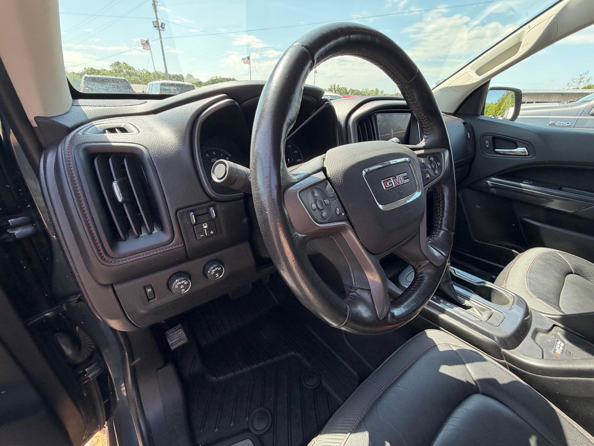 Used 2020 GMC Canyon All Terrain w/ All Terrain X Package AWD/4WD image 10
