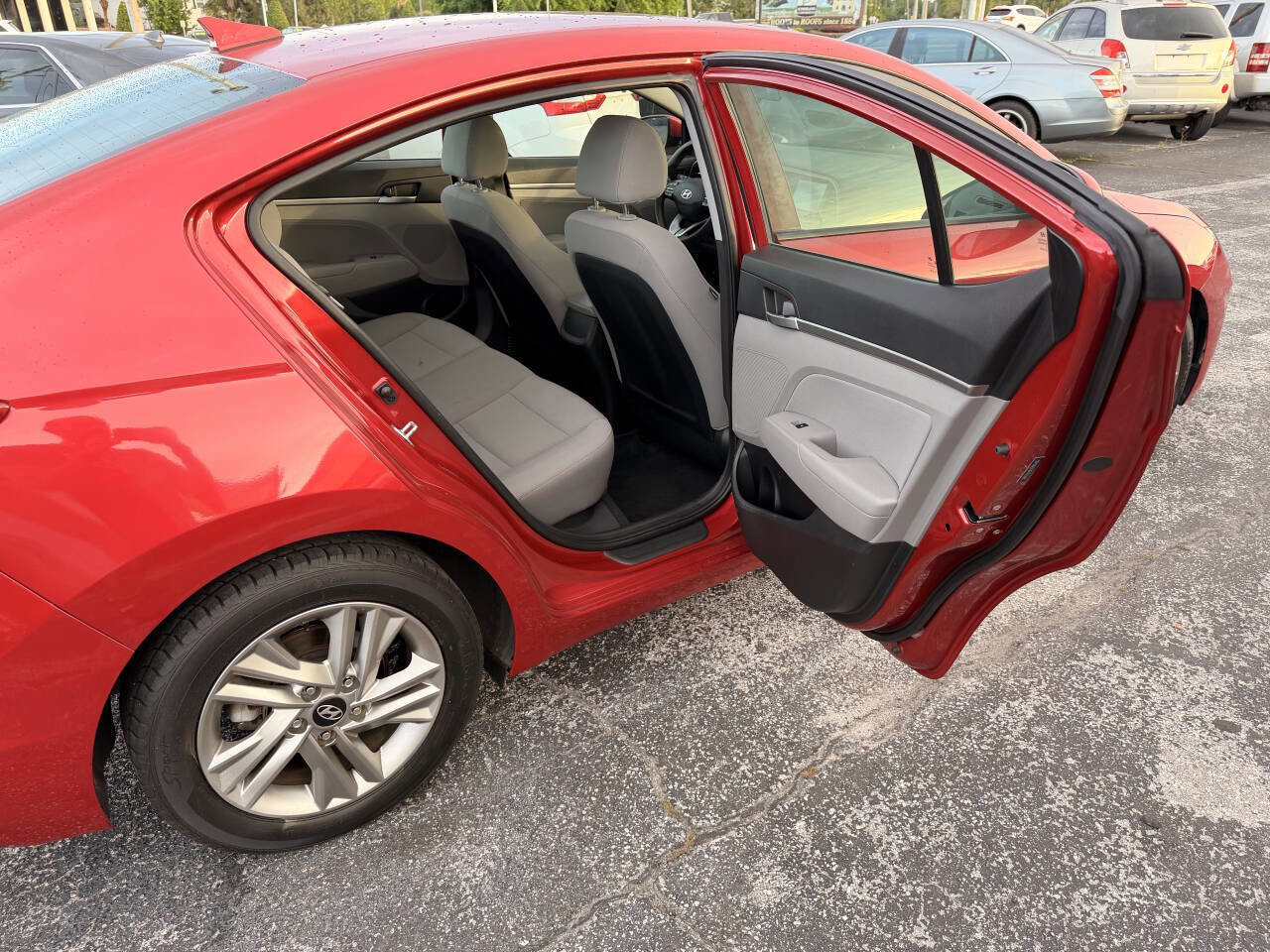 Used 2019 Hyundai Elantra SEL image 11