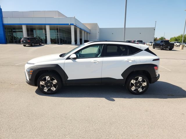 Used 2025 Hyundai Kona SEL AWD/4WD image 4