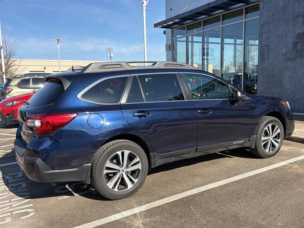 Used 2018 Subaru Outback 2.5i Limited w/ Popular Package #2 image 5