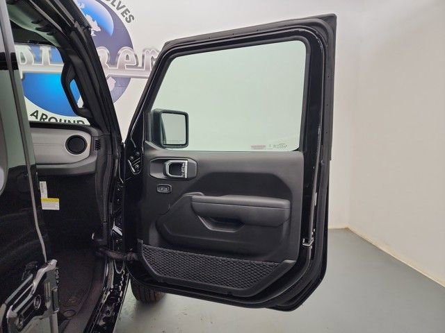 New 2025 Jeep Gladiator Sport image 29