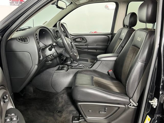 Used 2008 Chevrolet TrailBlazer SS w/ Sun And 6-Disc Cd Package AWD/4WD image 23