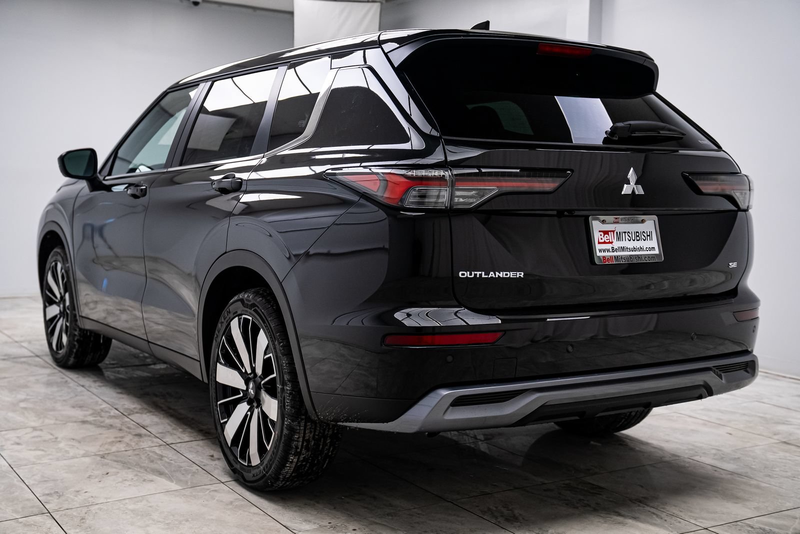 New 2026 Mitsubishi Outlander ES AWD/4WD image 7
