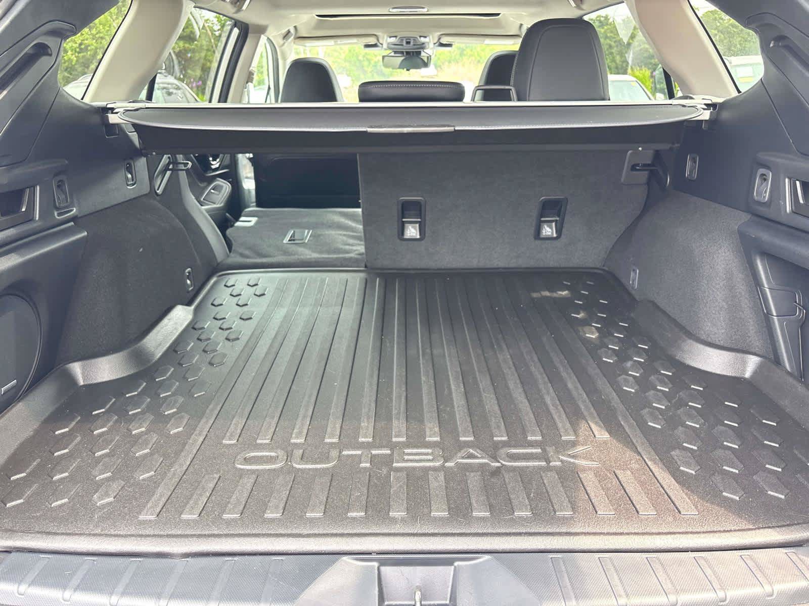 Used 2023 Subaru Outback Touring AWD/4WD image 19