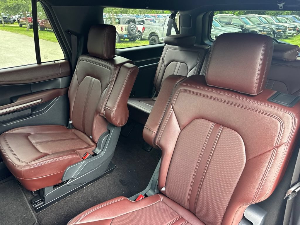 Used 2023 Ford Expedition Max Limited AWD/4WD image 11