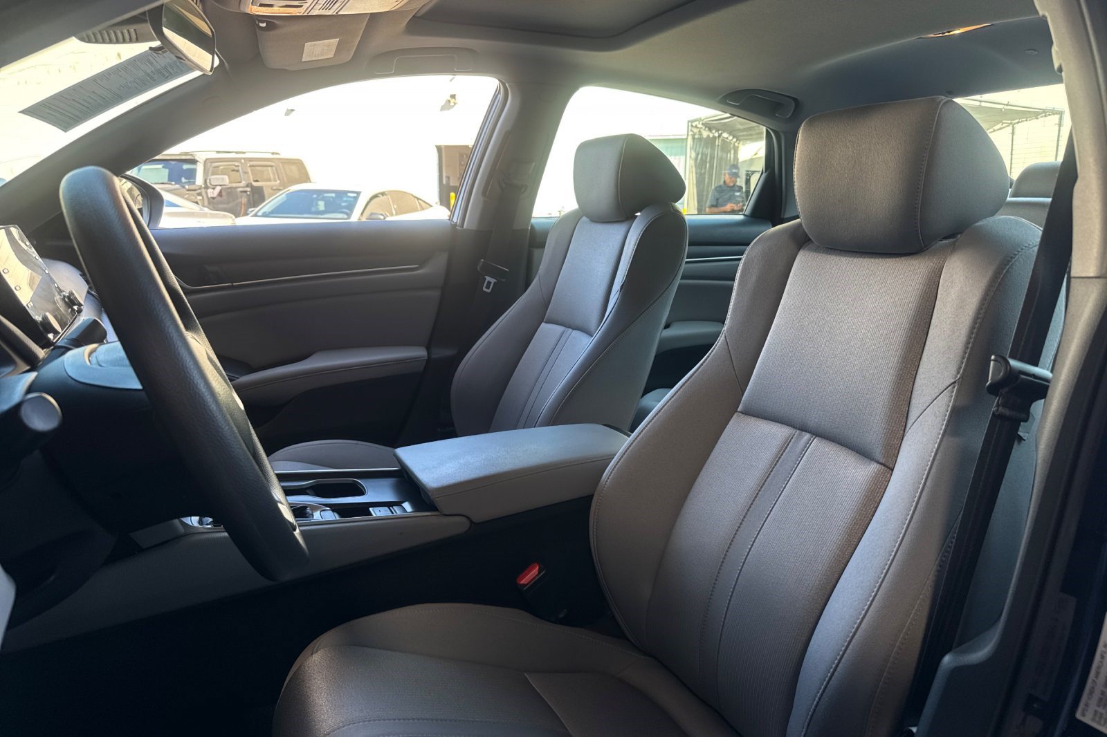 Used 2020 Honda Accord EX image 5