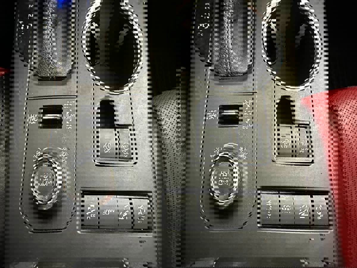 Used 2022 Toyota Highlander XSE image 40