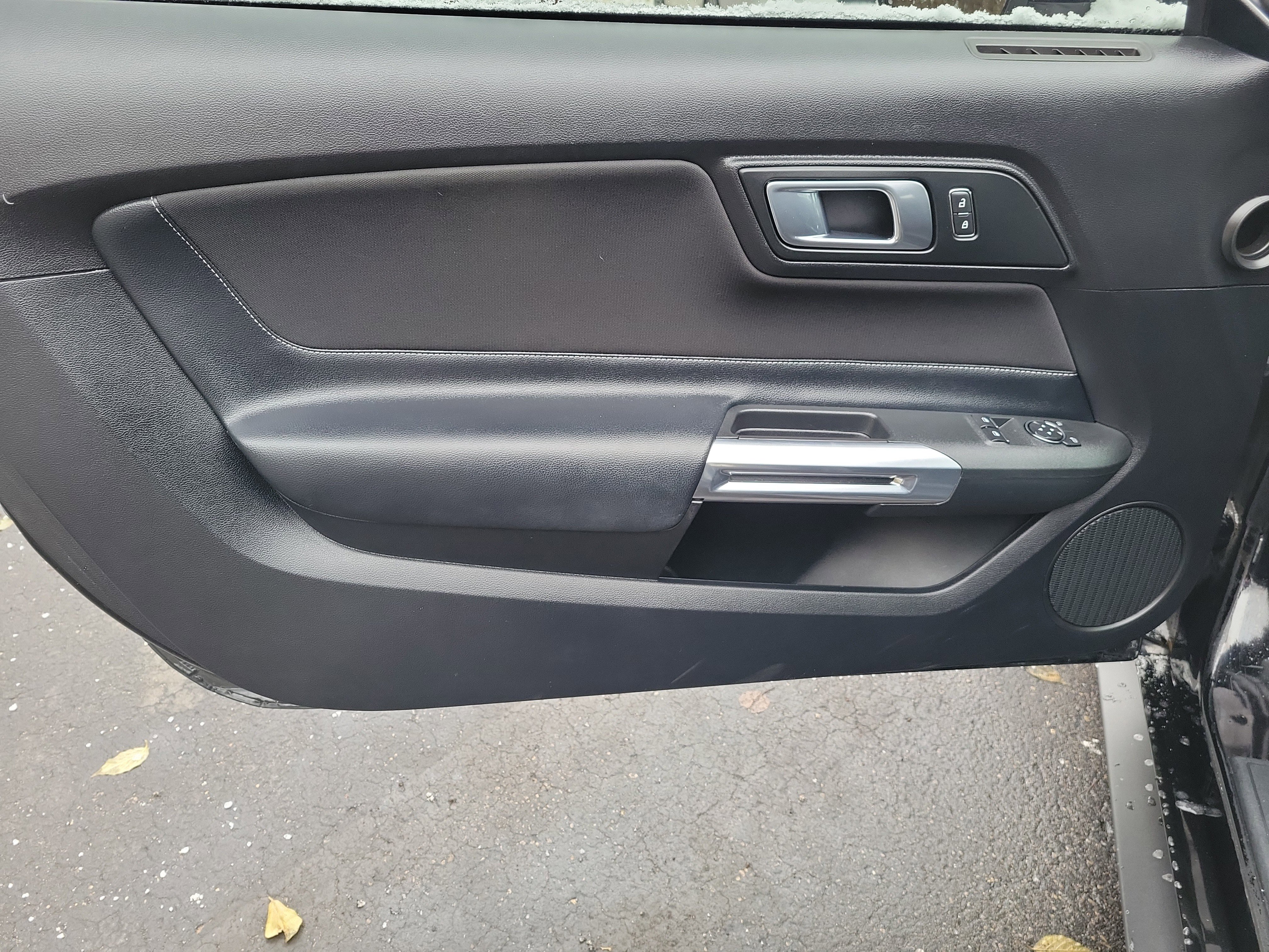 Used 2021 Ford Mustang GT w/ GT Performance Package image 12