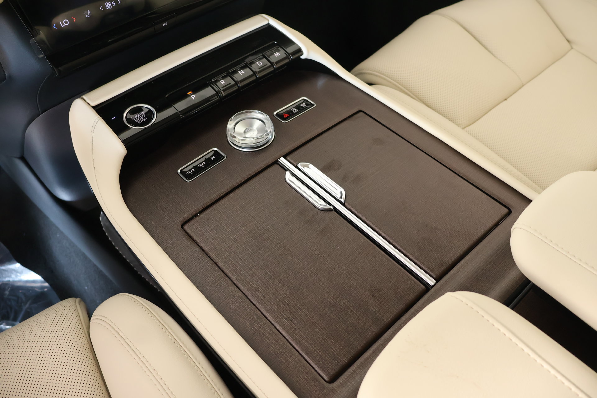 New 2027 Lincoln Navigator L Reserve AWD/4WD image 8