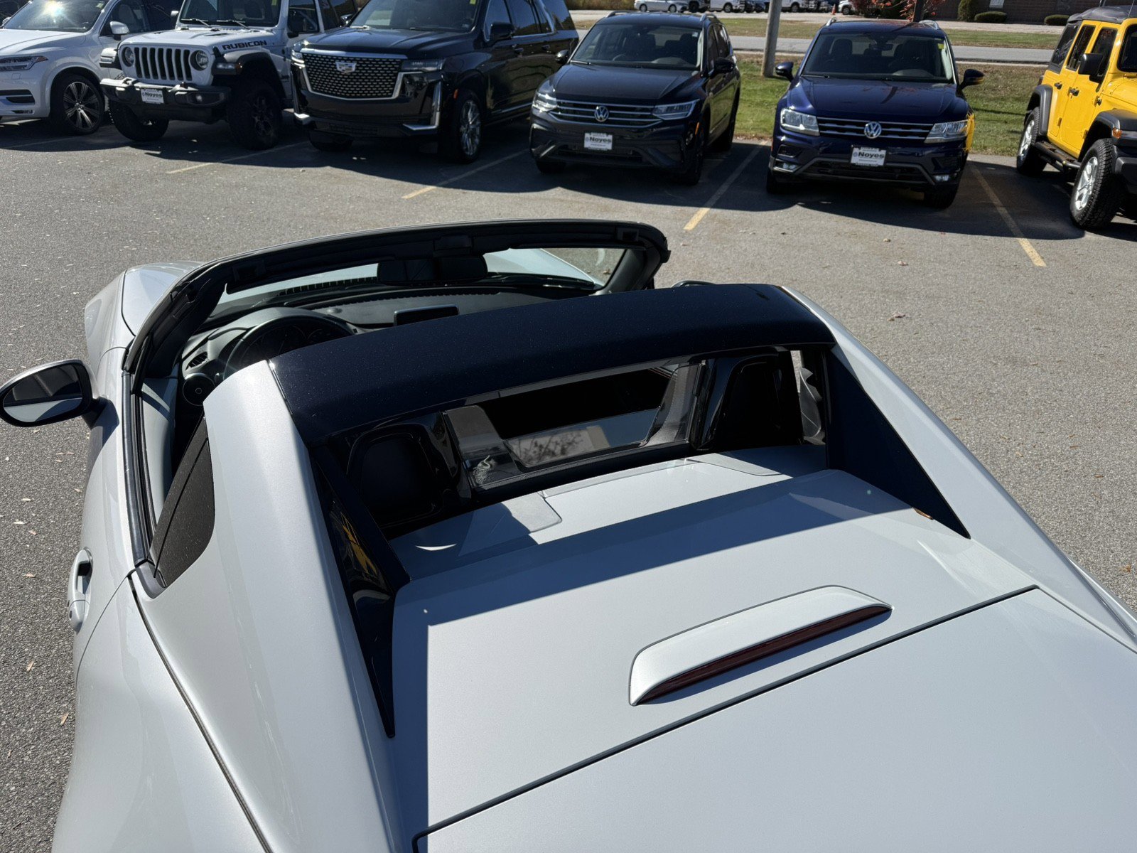 Used 2017 MAZDA MX-5 Miata RF Grand Touring RWD image 10