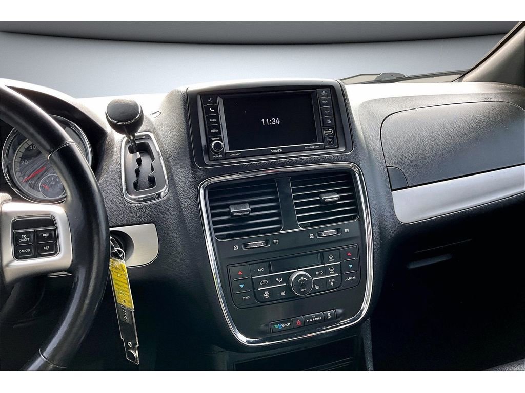 Used 2018 Dodge Grand Caravan GT FWD image 9