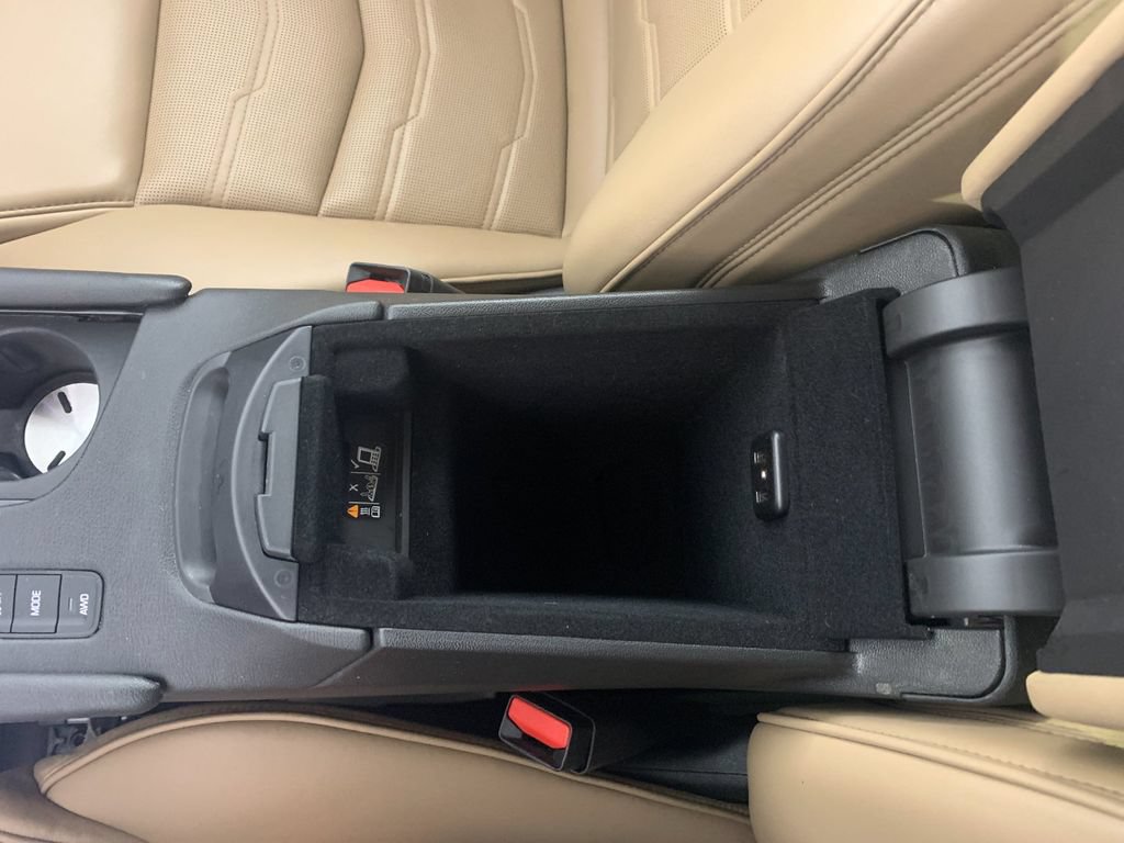 Used 2019 Cadillac XT5 Platinum AWD/4WD image 29