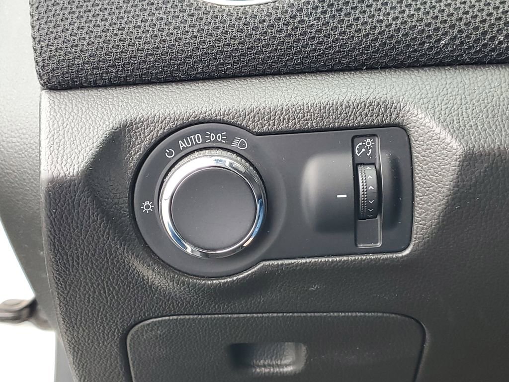 Used 2013 Chevrolet Cruze LT FWD image 7
