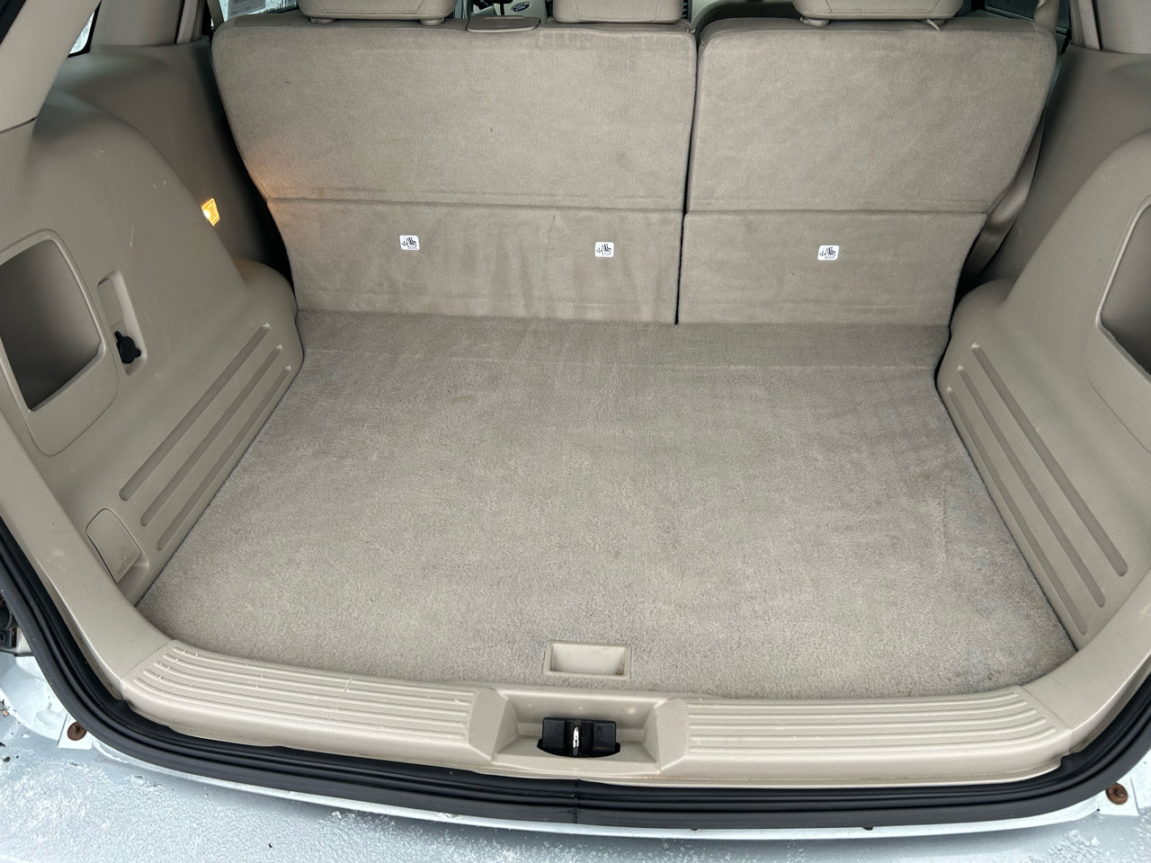 Used 2007 Ford Edge SE image 17