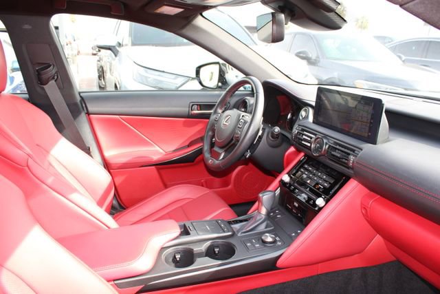 Certified 2025 Lexus IS 500 w/ Accessory Package image 5