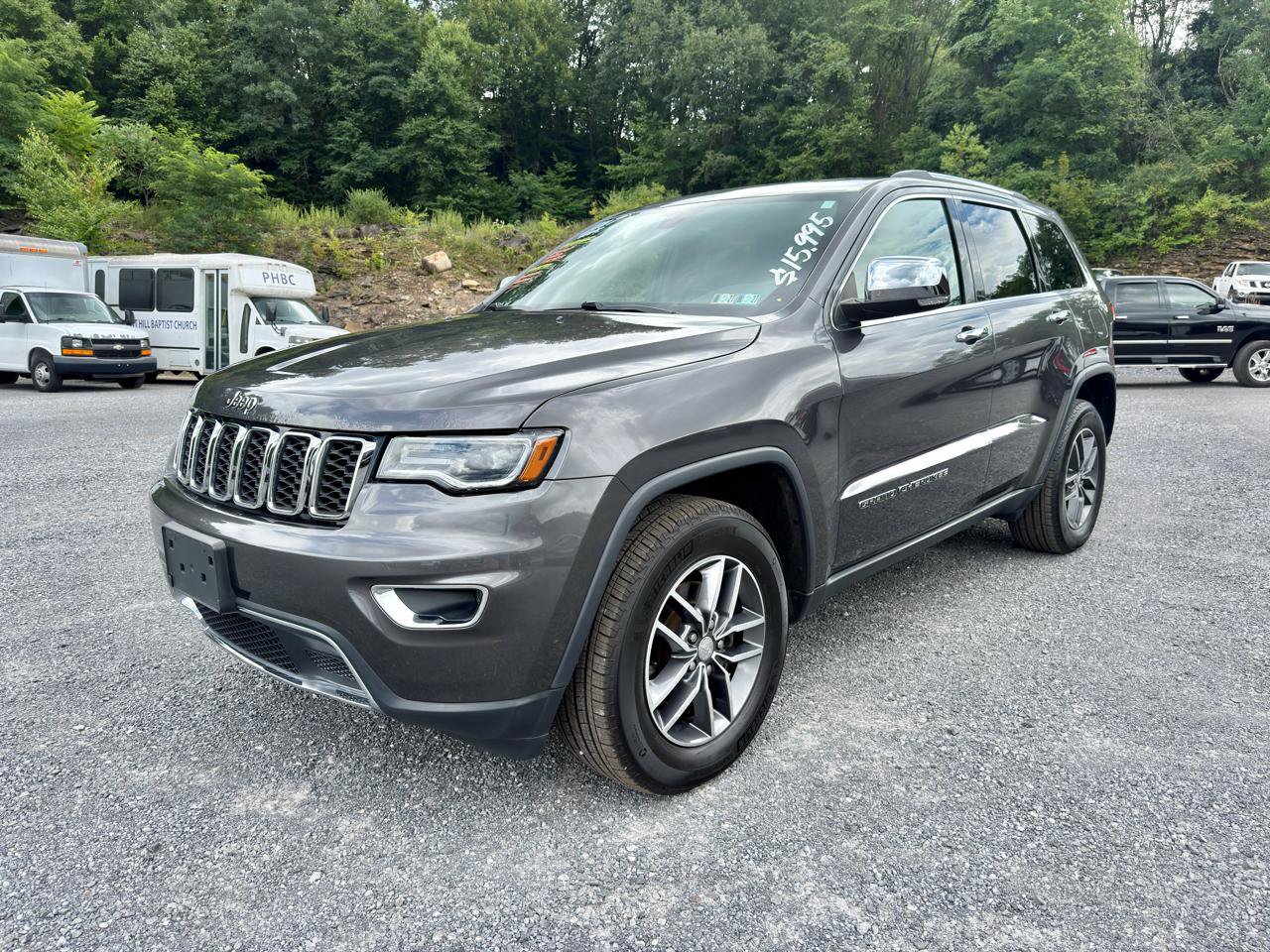 Used 2017 Jeep Grand Cherokee Limited w/ Luxury Group II AWD/4WD image 3