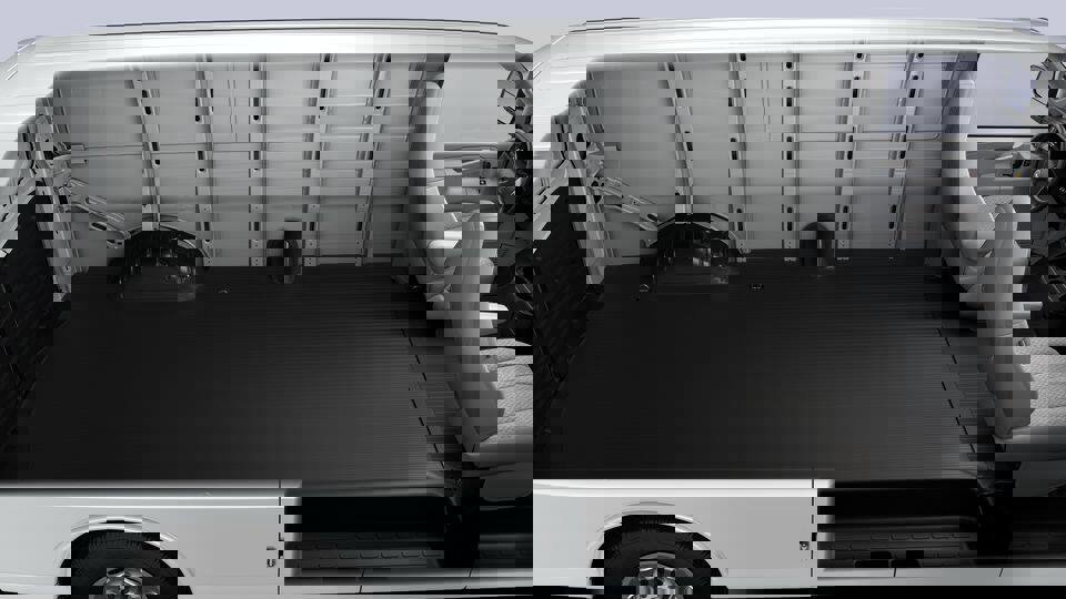 New 2025 Chevrolet Express 3500 Extended image 33