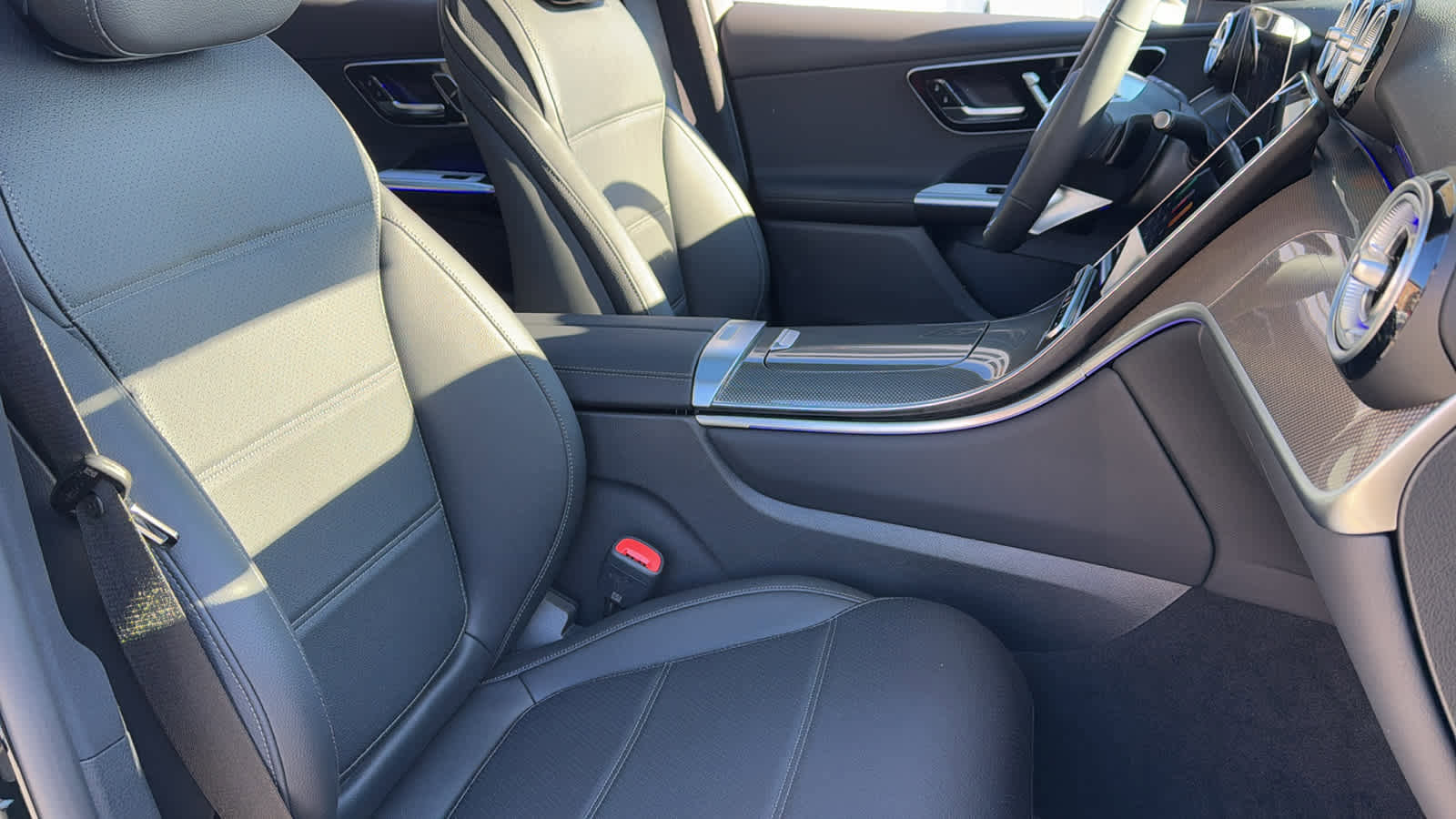 New 2026 Mercedes-Benz GLC 300 4MATIC image 35