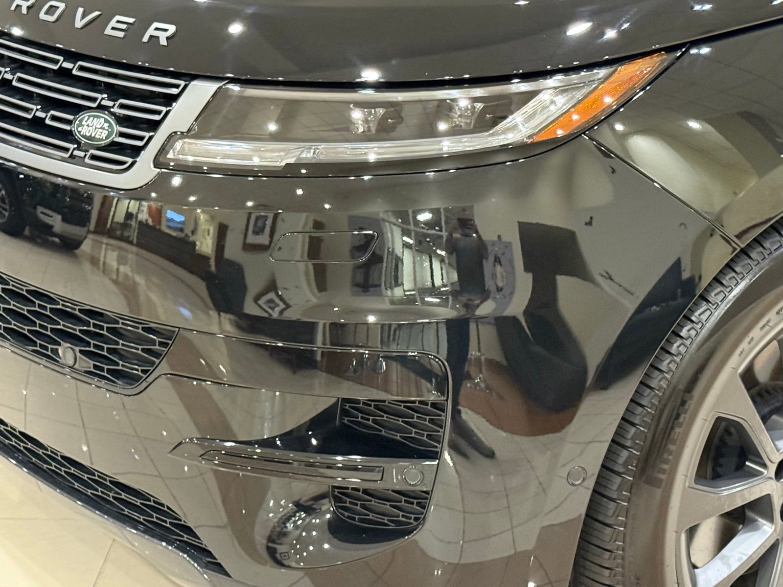 New 2025 Land Rover Range Rover Sport image 9