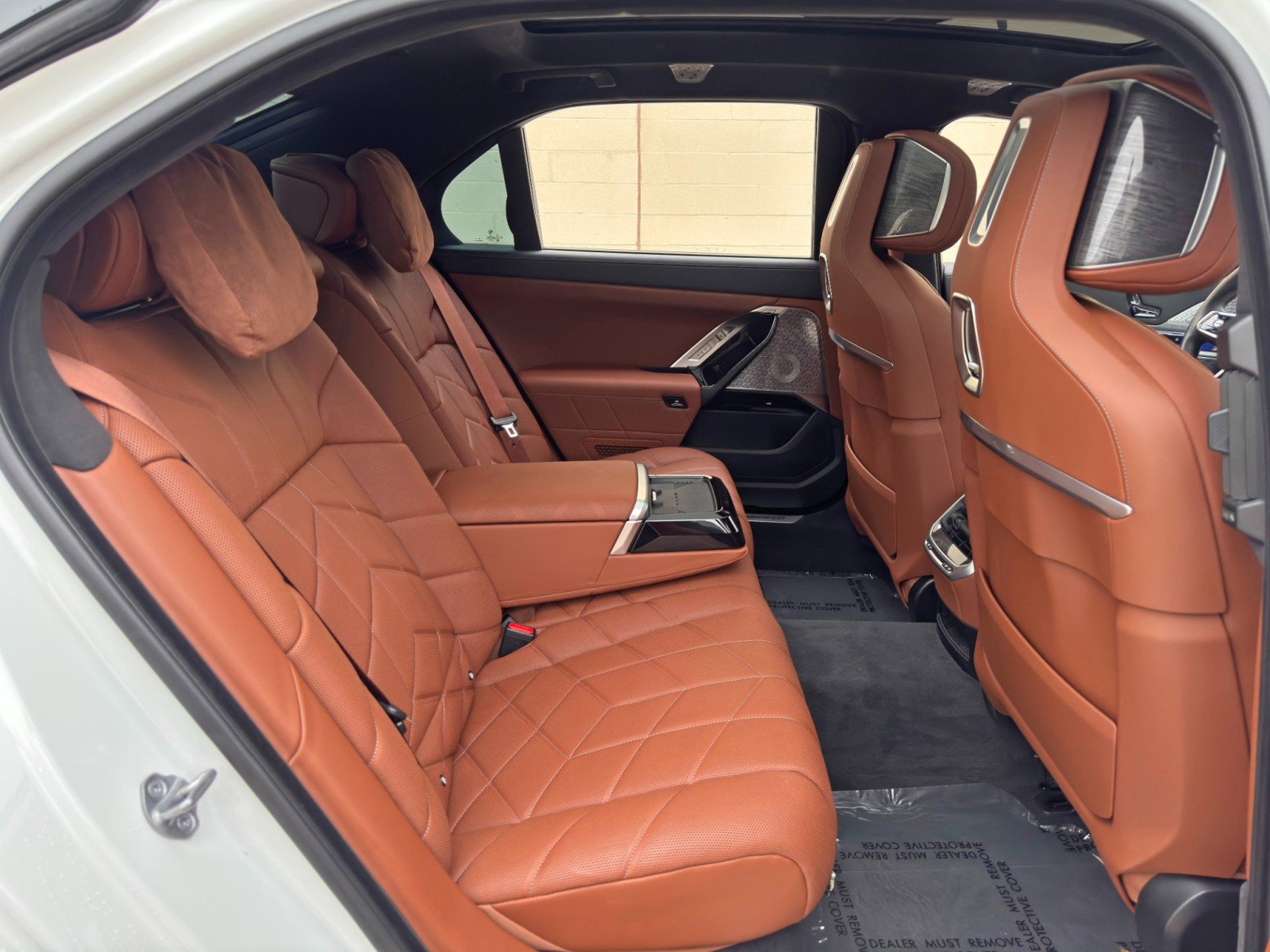 Used 2023 BMW 760i xDrive w/ Executive Package AWD/4WD image 51