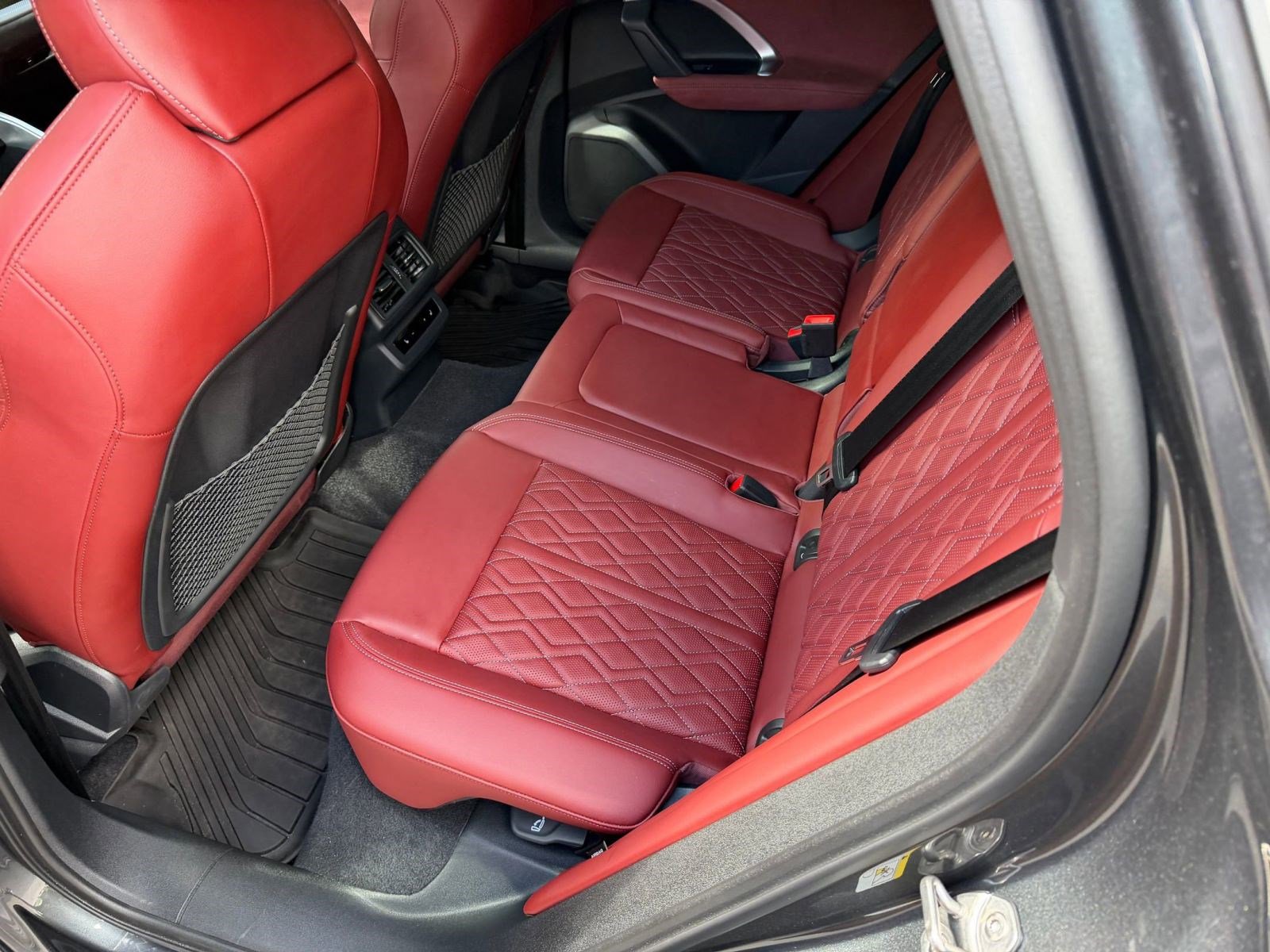 Used 2025 Audi SQ5 Prestige AWD/4WD image 14