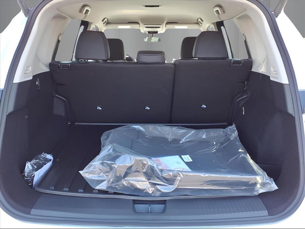 New 2026 Nissan Rogue SV image 17