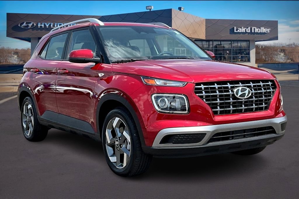 New 2025 Hyundai Venue SEL image 21