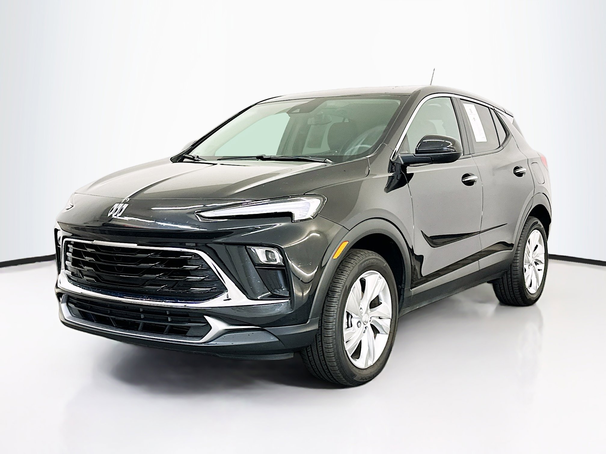 Used 2025 Buick Encore GX Preferred AWD/4WD image 3