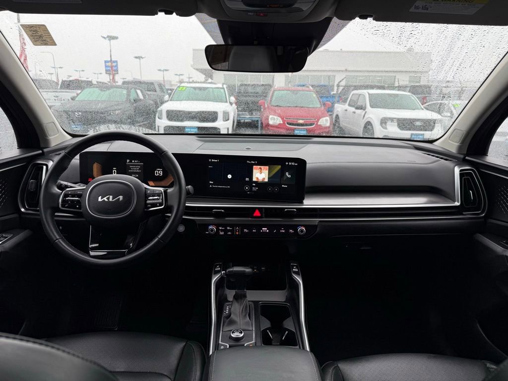 Certified 2024 Kia Sorento S image 29
